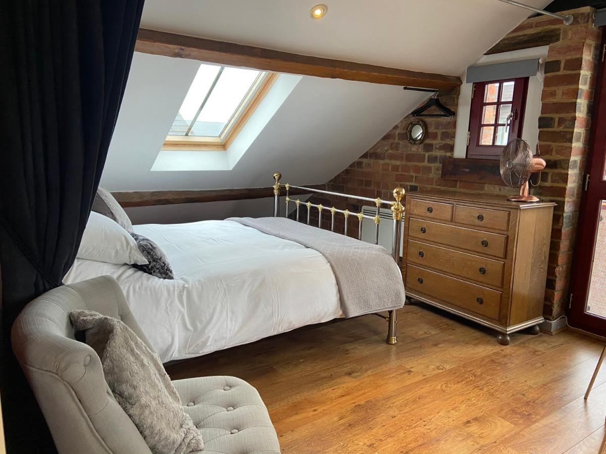 Victorian Penthouse Apartment Gloucester Exterior foto